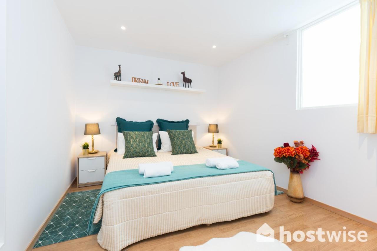 Host Wise - Colorful Fresh Flats - Batalha Apartment Porto Exterior photo