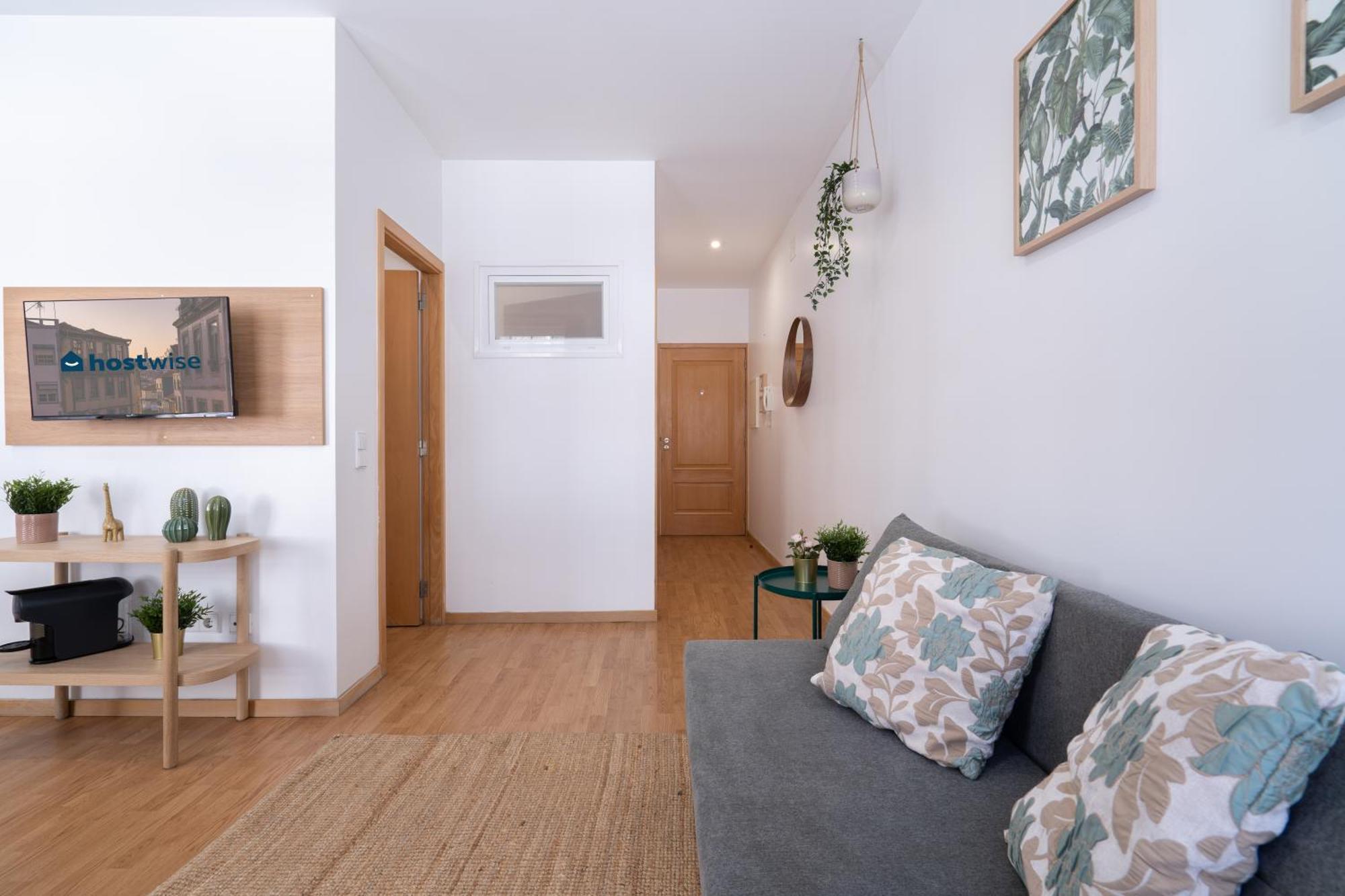 Host Wise - Colorful Fresh Flats - Batalha Apartment Porto Room photo